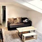 Апартаменты 3 Bedrooms And The Moon Terrace 103m2 Of Charm Шалон-ан-Шампань