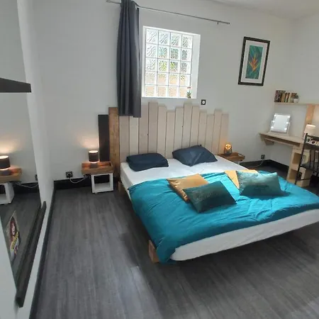 3 Bedrooms And The Moon Terrace 103m2 Of Charm *