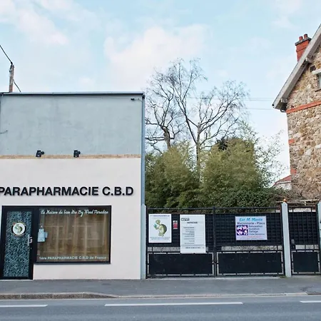 3 Bedrooms And The Moon Terrace 103m2 Of Charm *